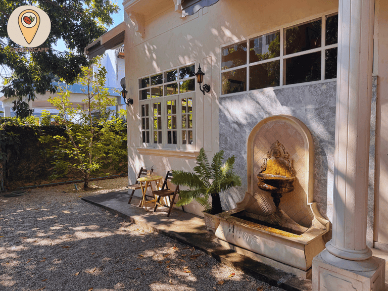 มุมถ่ายรูปเยอะ